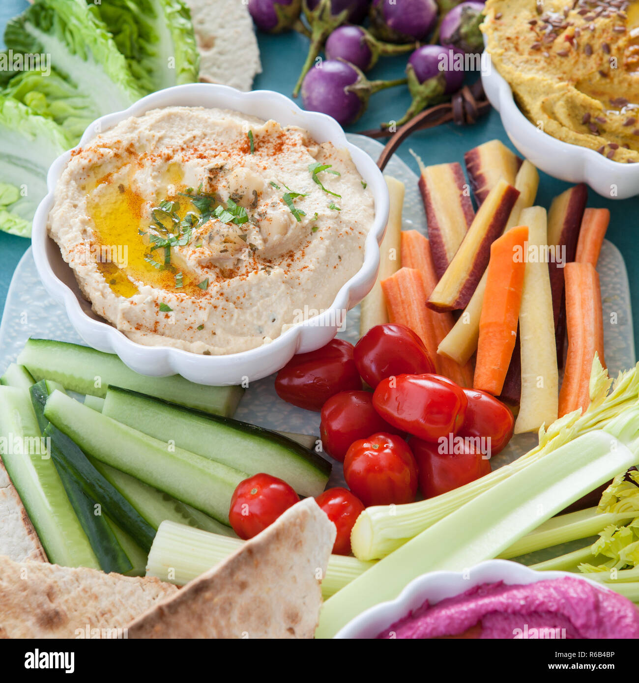 Hummus And Fresh Vegetables Stock Photo Alamy