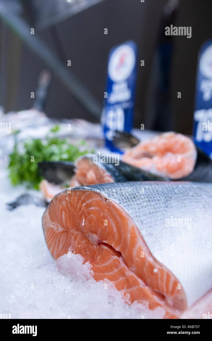 Supermarket salmon hires stock photography and images Alamy