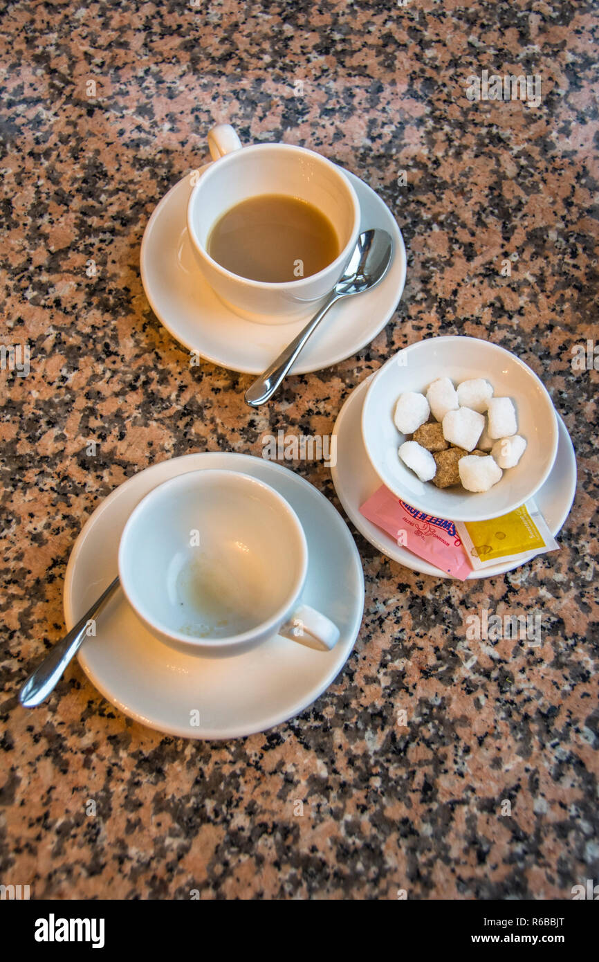 Saucers Stock Photos & Saucers Stock Images Alamy