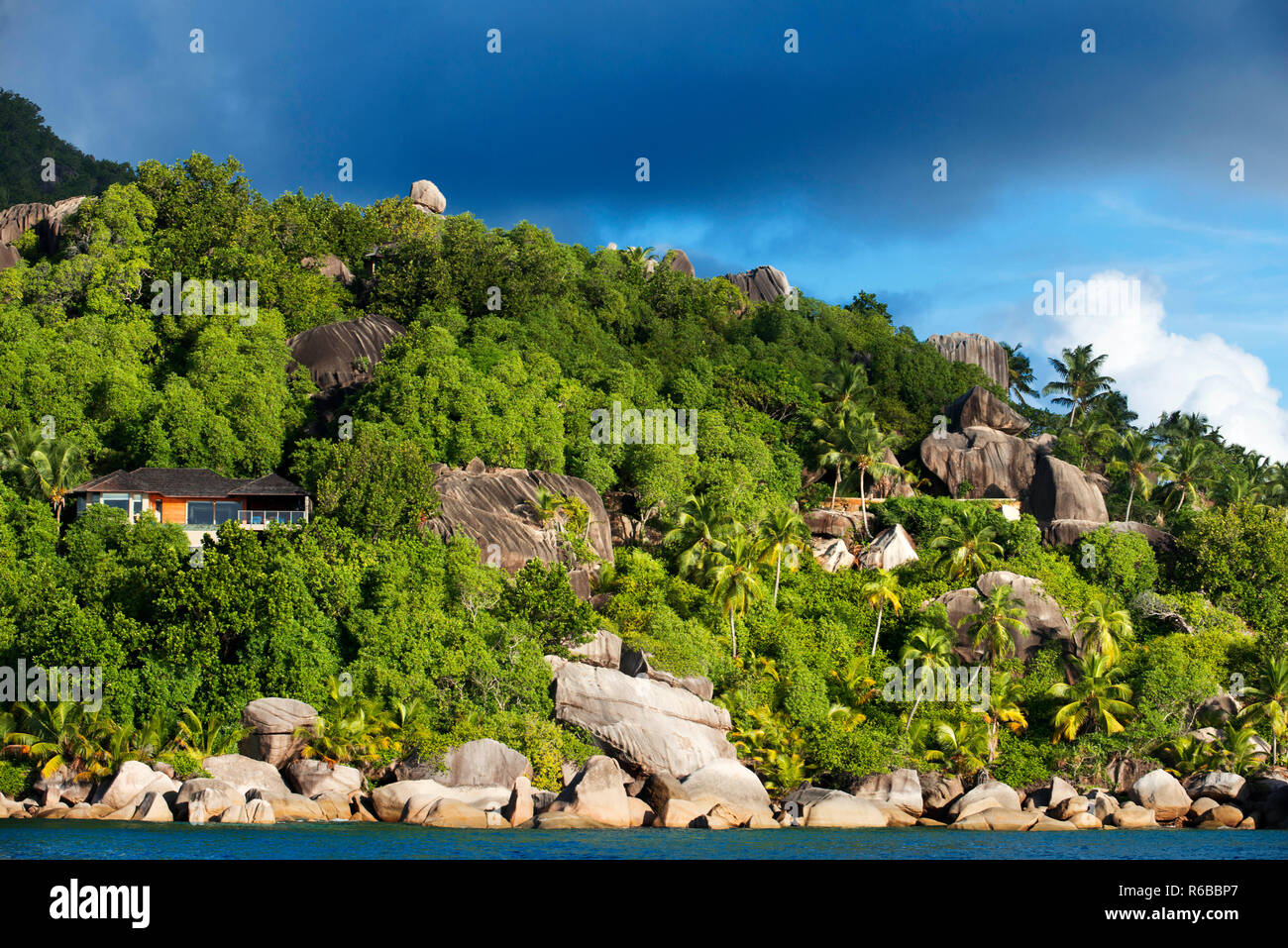 Felicite island beach, granite rocks sculpted by sea Felicite Seychelles. Six Senses Zil Pasyon. Stock Photo