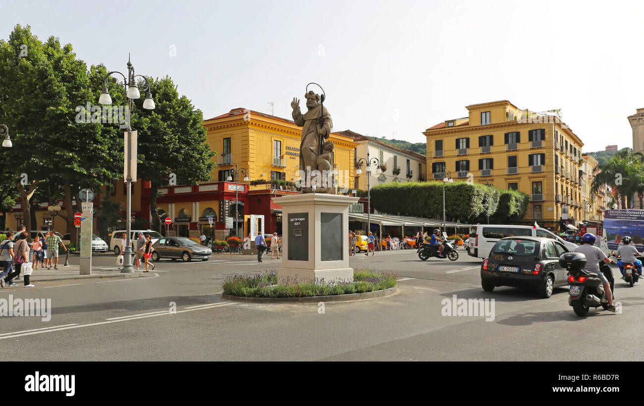 SORRENTO, ITALY - JUNE 24: Piazza Tasso in Sorrento on JUNE 24, 2014. Sant Antonino Abate monument at central place and square in Sorrento, Italy. Stock Photo