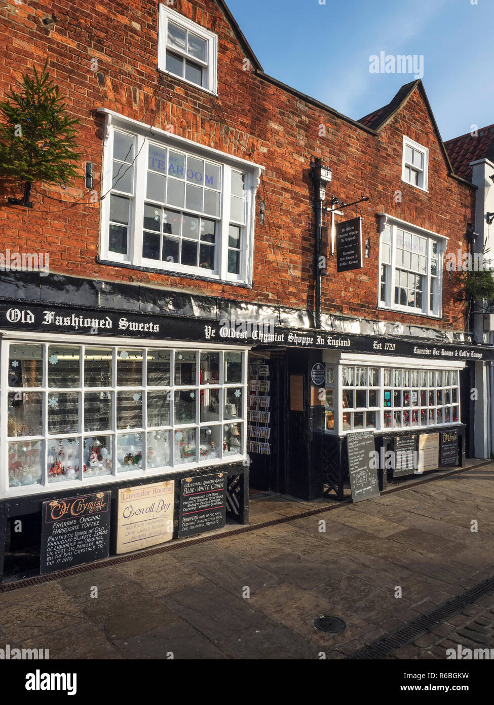 Knaresborough town centre hires stock photography and images Alamy