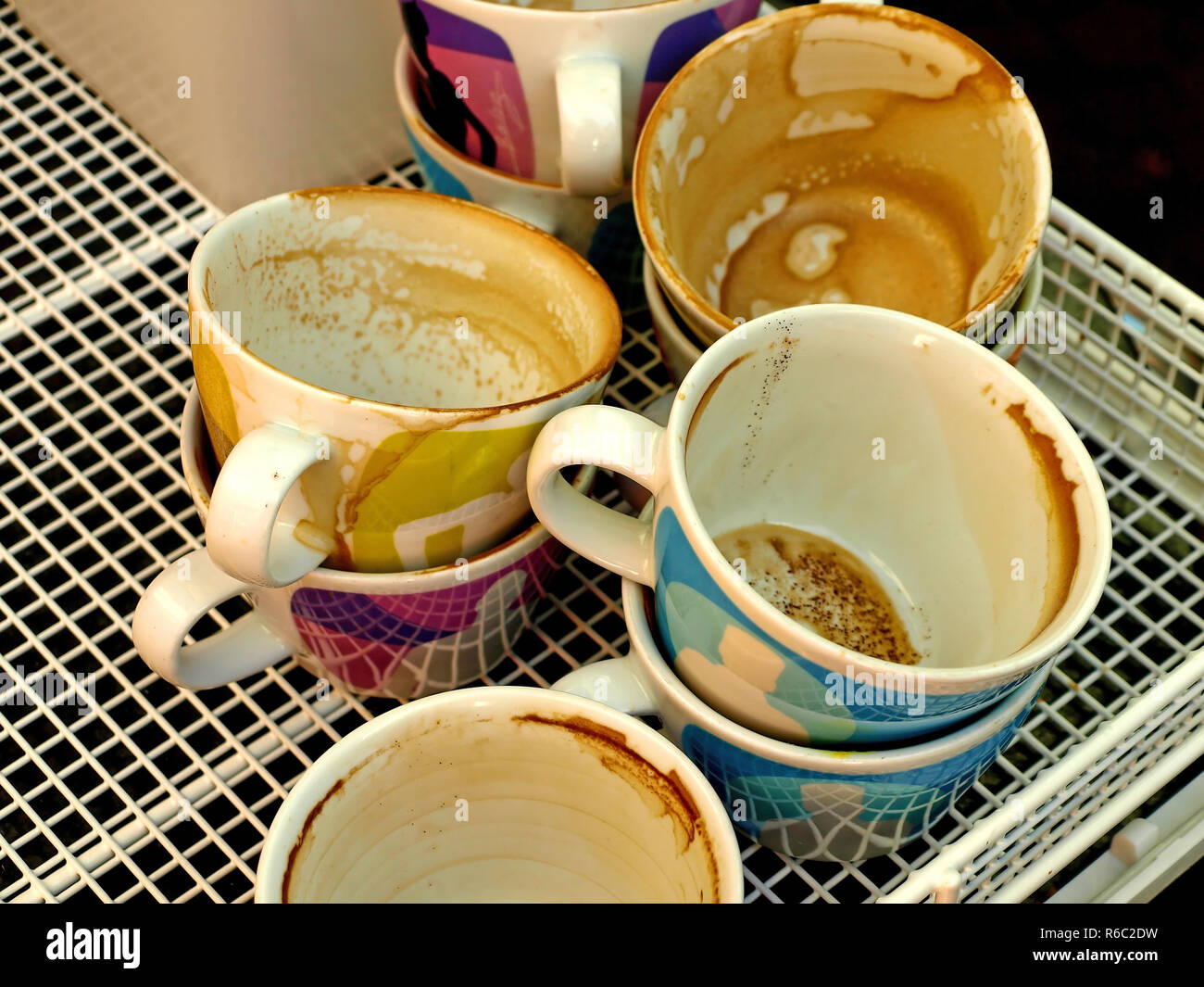 Used Coffee Cups Stock Photo Alamy