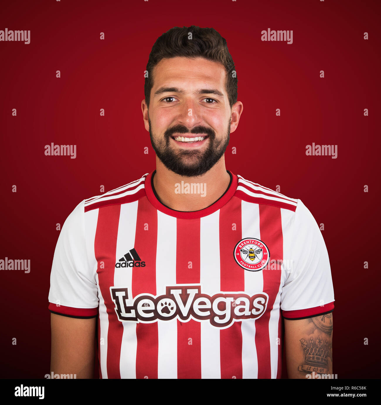 Yoann barbet brentford hi-res stock photography and images - Alamy