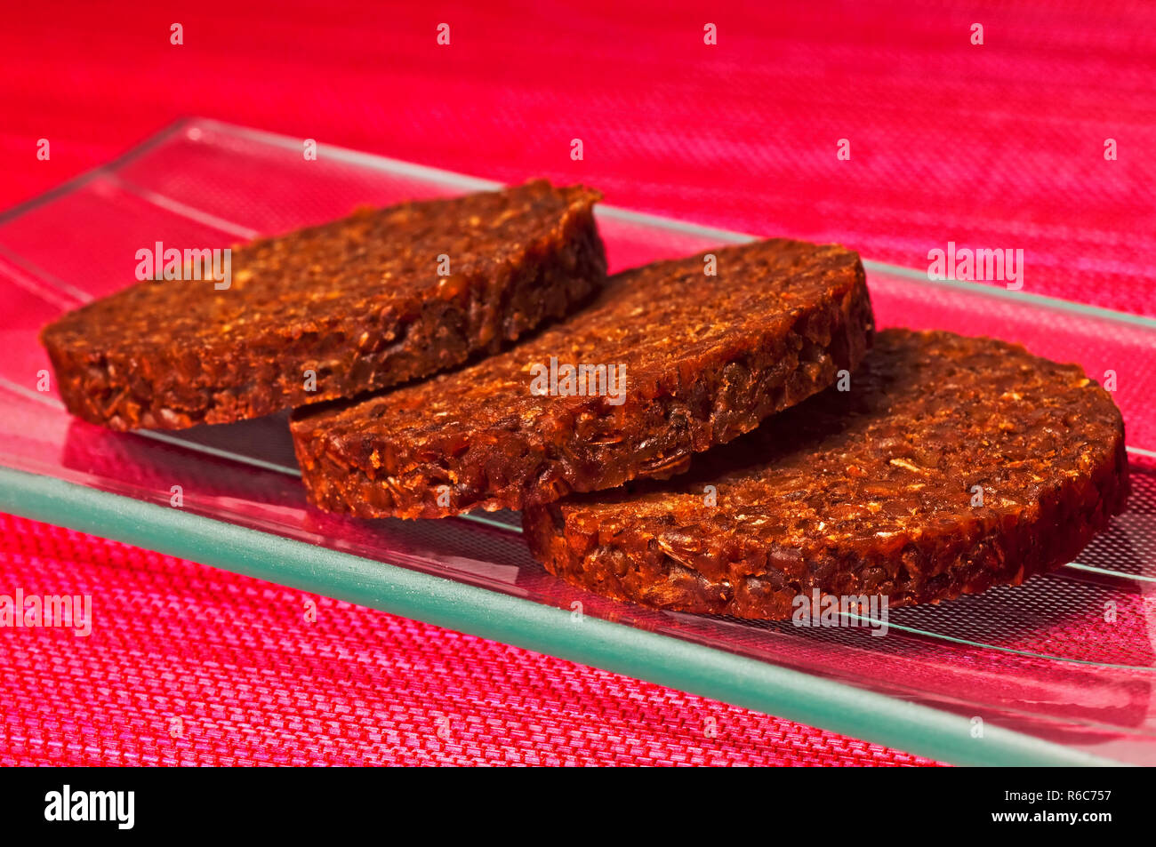 Slice of pumpernickel hires stock photography and images Alamy