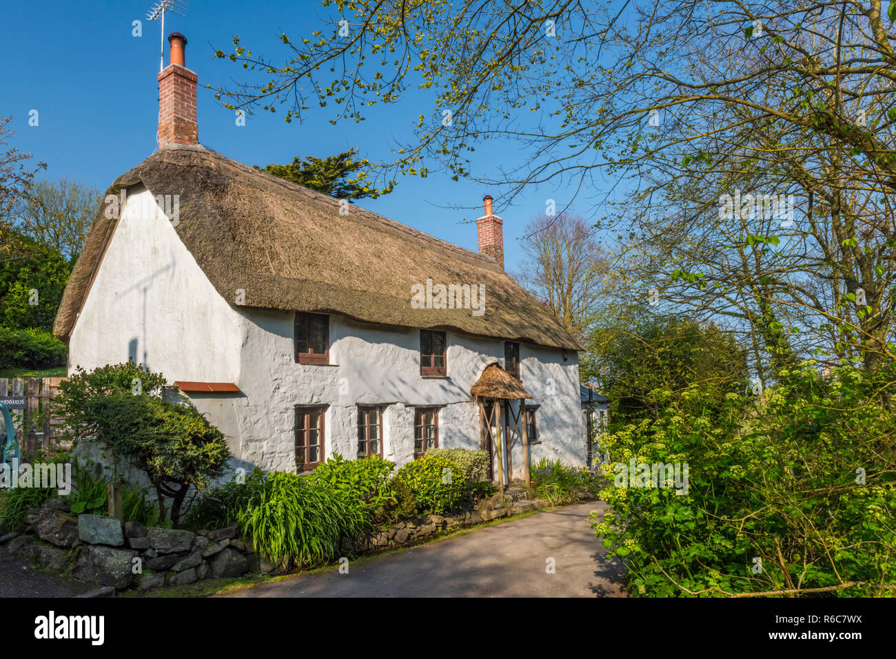 A Picturesque Thatched Cottage On A Quiet Lane In Church Cove On