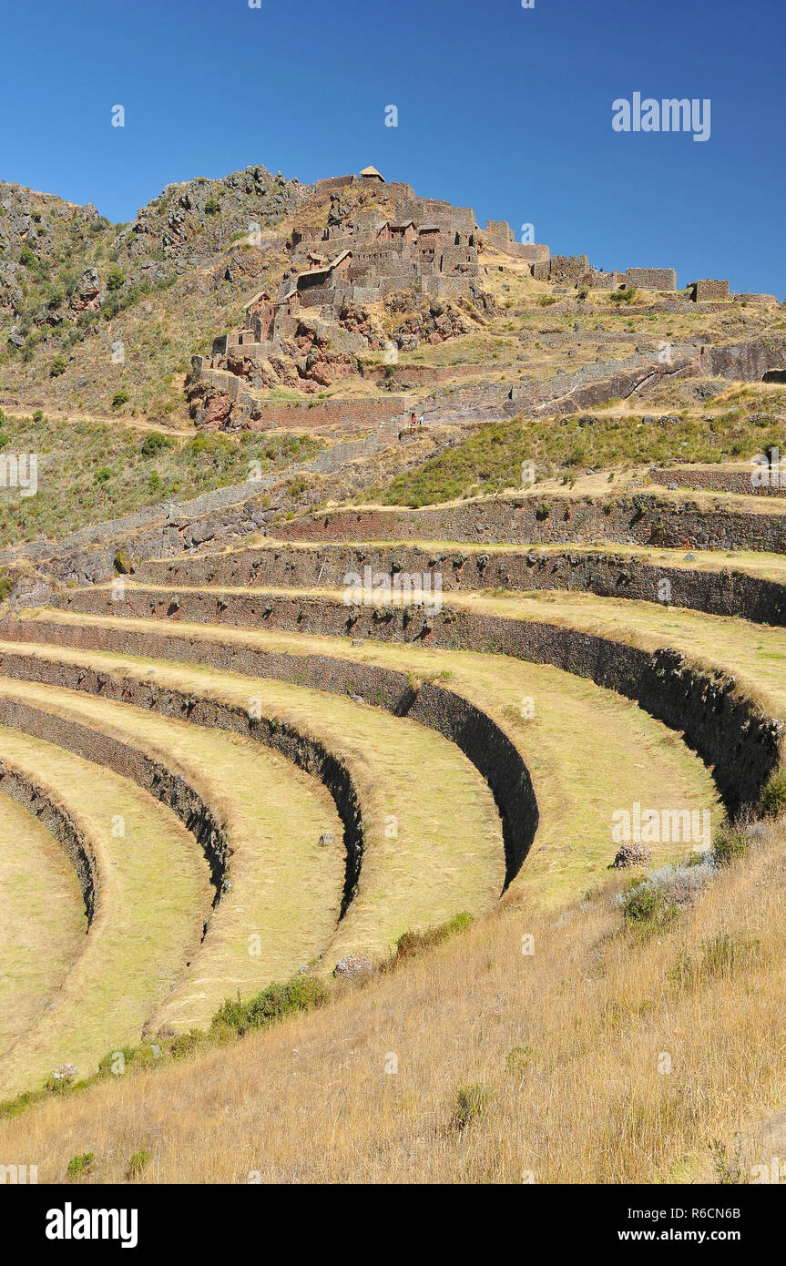 Peru, Pisac, Peruvian Village In The Sacred Valley On The Urubamba River Stock Photo