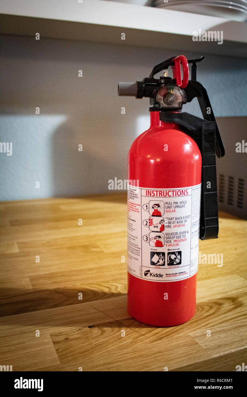 Fire extinguisher kitchen hi res stock photography and images Alamy