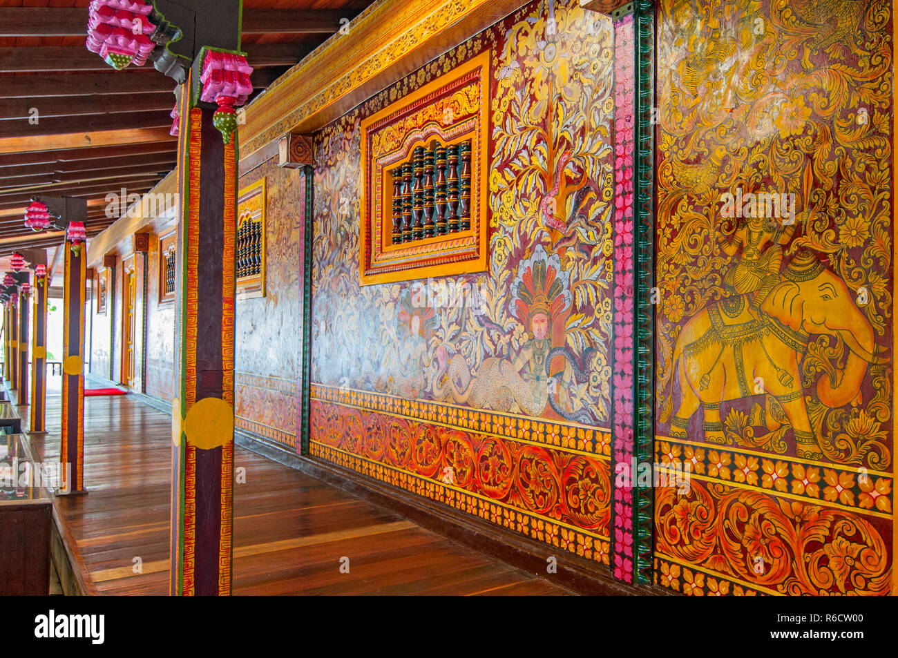 Interior Of The Gangaramaya Buddhist Temple, Colombo, Sri Lanka Stock Photo