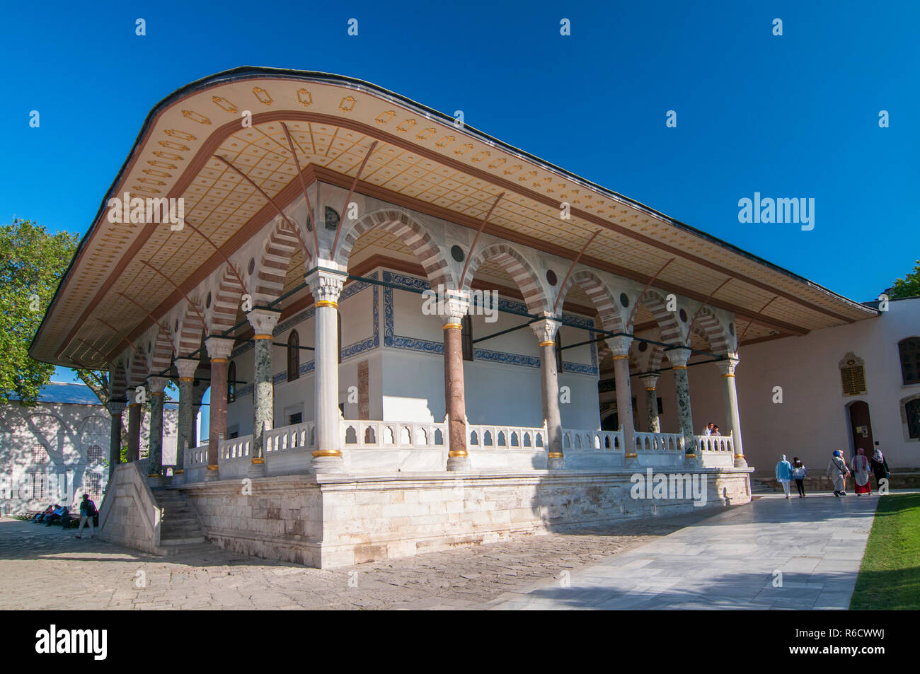 The Audience Chamber (Audience Hall Or Chamber Of Petitions) In The Third Courtyard Of Topkapi Palace, Istanbul, Turkey Stock Photo