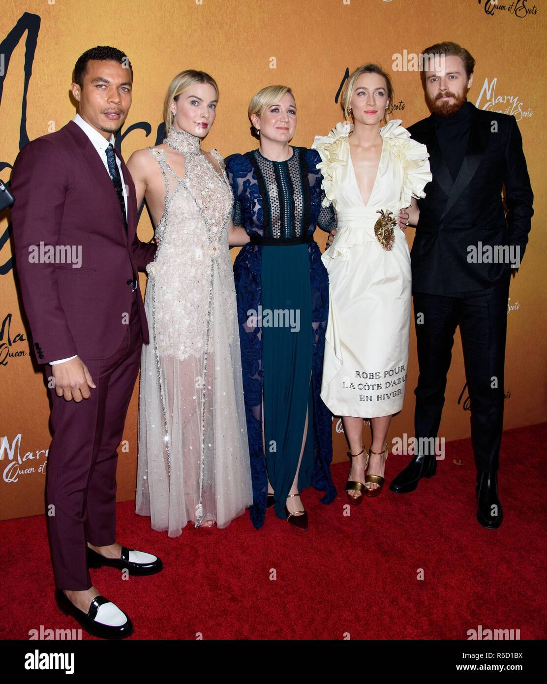 New York, NY, USA. 4th Dec, 2018. Ismael Cruz Cordova, Margot Robbie, Josie Rourke, Saoirse Ronan, Jack Lowden at arrivals for MARY QUEEN OF SCOTS Premiere, The Paris Theater, New York, NY December 4, 2018. Credit: RCF/Everett Collection/Alamy Live News Stock Photo