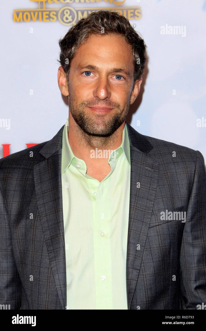 Los Angeles, CA, USA. 4th Dec, 2018. Mike Faiola at arrivals for