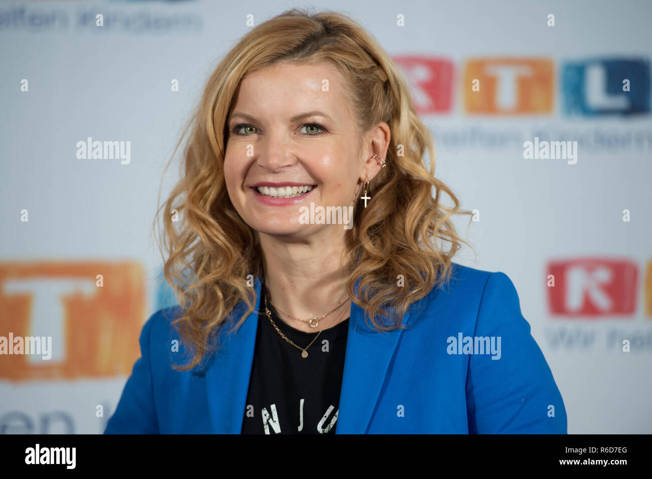 Huerth, Deutschland. 23rd Nov, 2018. Eva IMHOF, moderator, portrait, portrÃ t, portrait, cropped single image, single motive, 23. RTL donation marathon 'Wir helfen Kindern', TV, 23.-24.11.2017. | Usage worldwide Credit: dpa/Alamy Live News Stock Photo