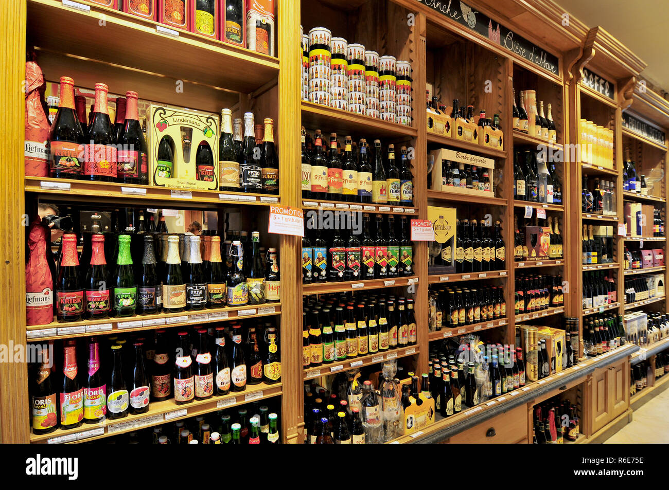 Belgian Beer Store In Brussels, Belgium Stock Photo Alamy