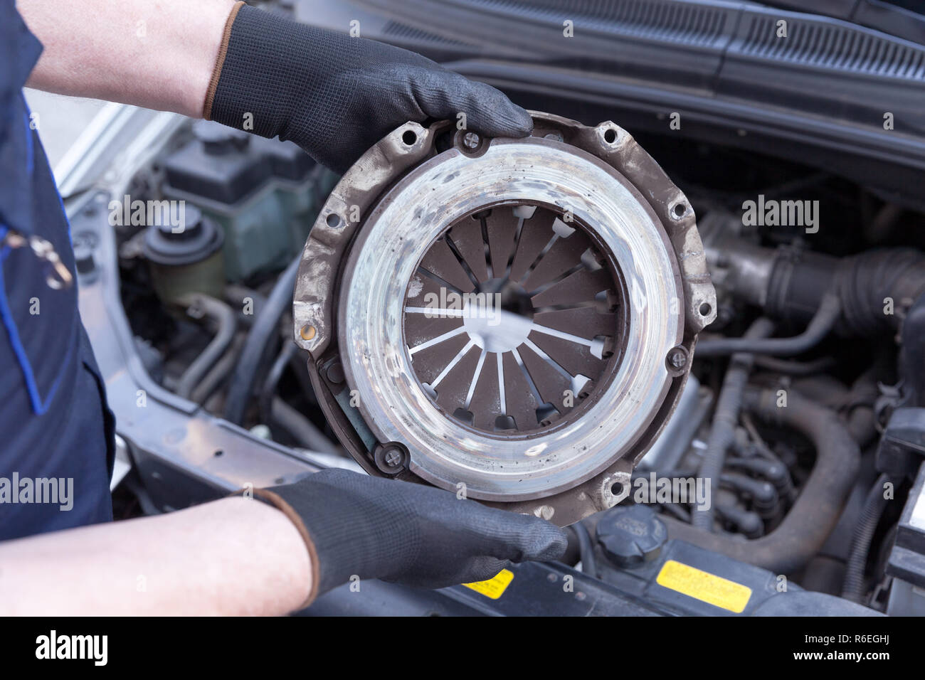 Clutch basket replacement Stock Photo Alamy