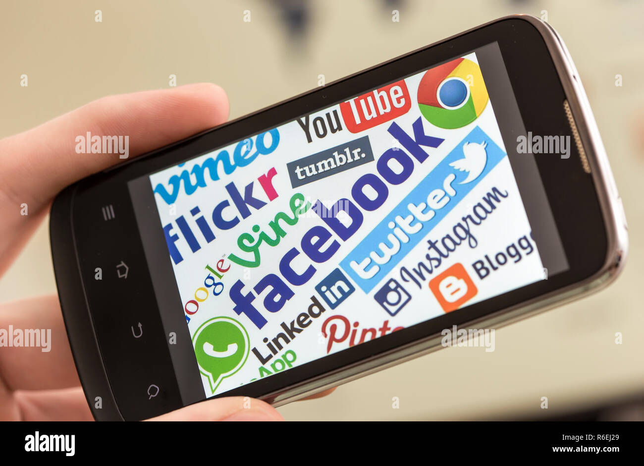 Facebook Twitter Instagram Logo High Resolution Stock Photography and