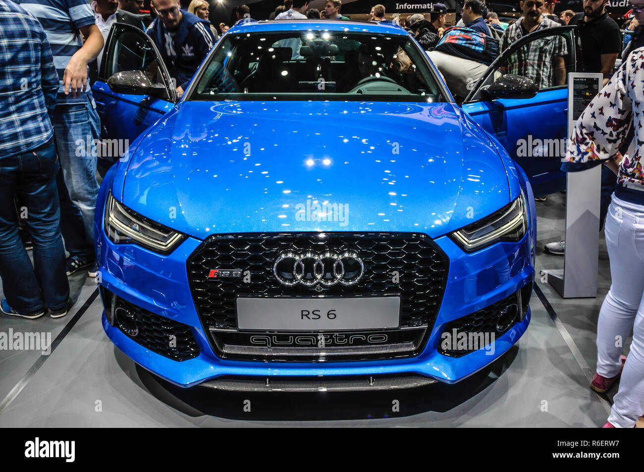 Page 2 Audi Rs6 High Resolution Stock Photography And Images Alamy