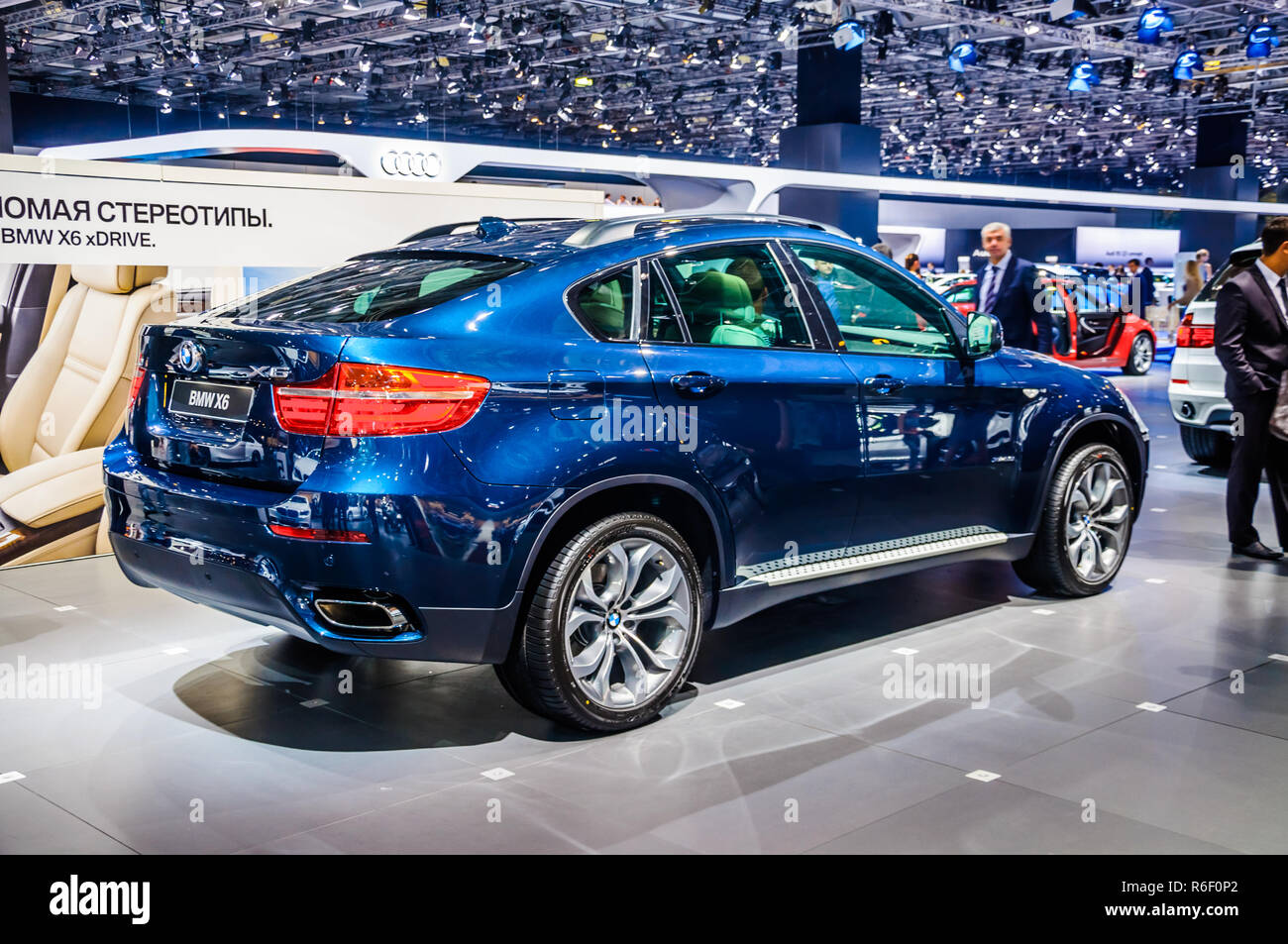 https://c8.alamy.com/comp/R6F0P2/moscow-russia-aug-2012-bmw-x6-e71-presented-as-world-premiere-at-the-16th-mias-moscow-international-automobile-salon-on-august-30-2012-in-mosco-R6F0P2.jpg