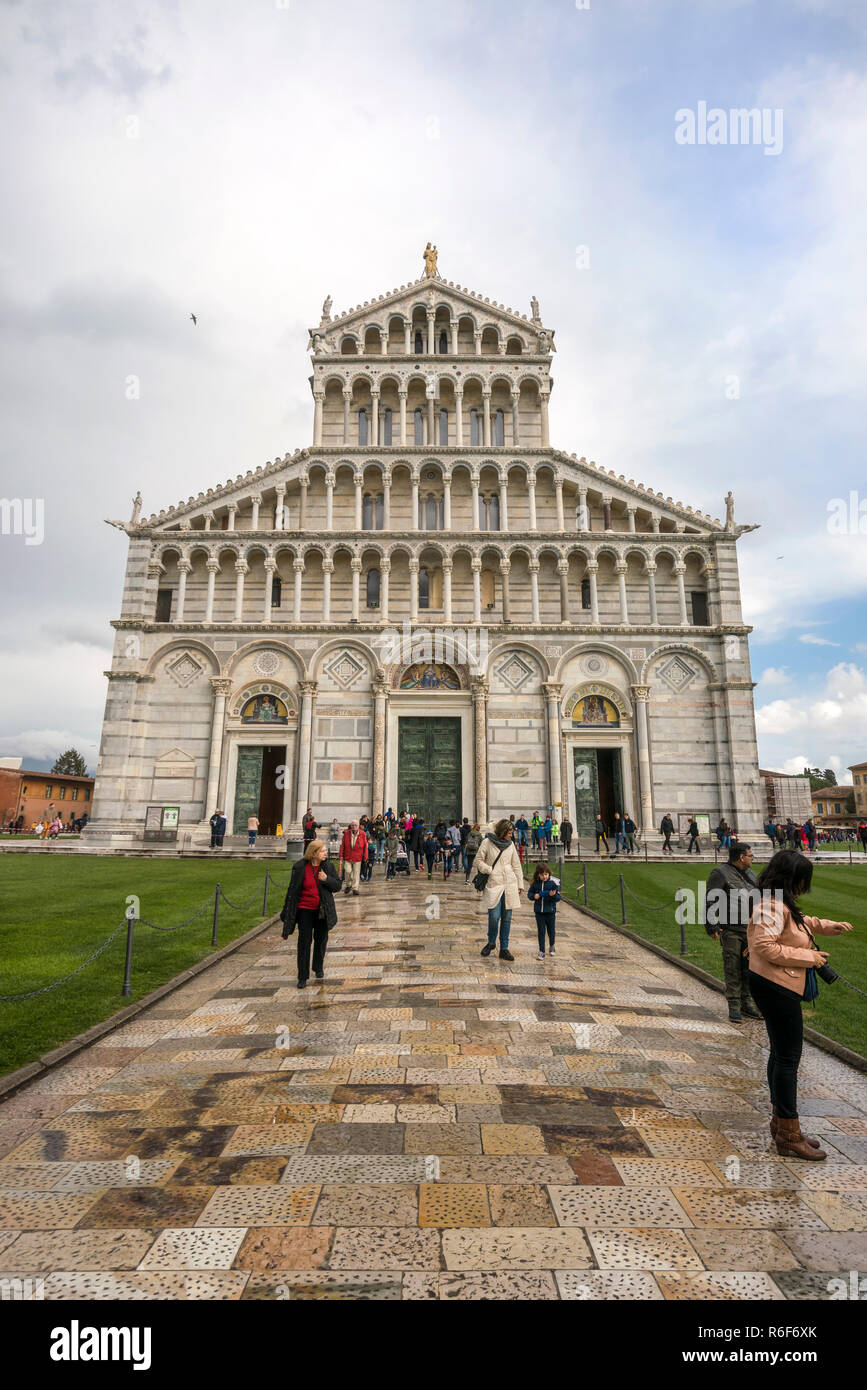 Vertical view of the Duomo di Pisa in Pisa, Tuscany. Stock Photo