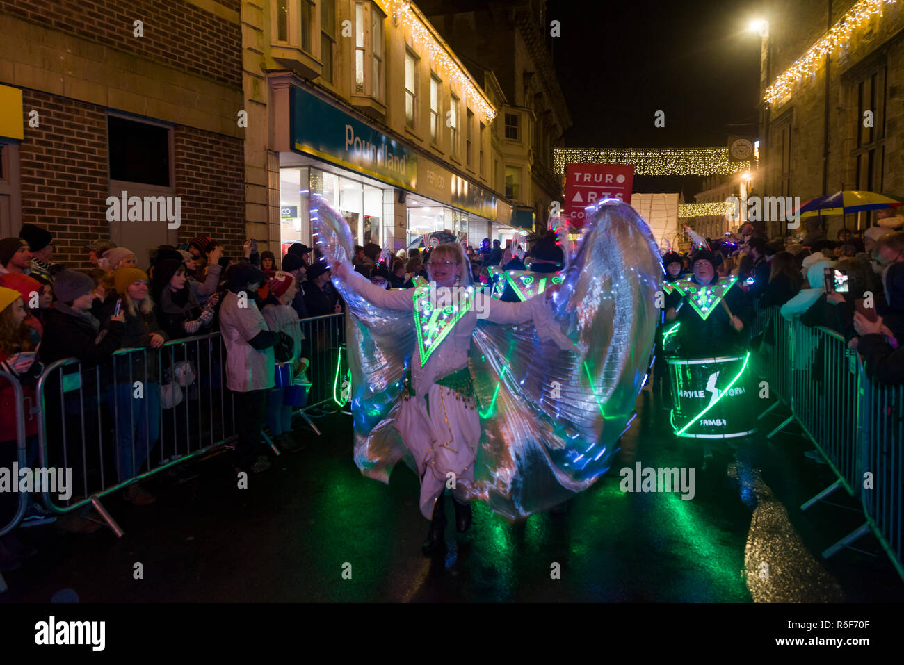 Truro, Cornwall, UK. 21/11/2018. The Truro lantern parade happens every year & is considered by many to signal that the Christmas countdown has begun. Stock Photo