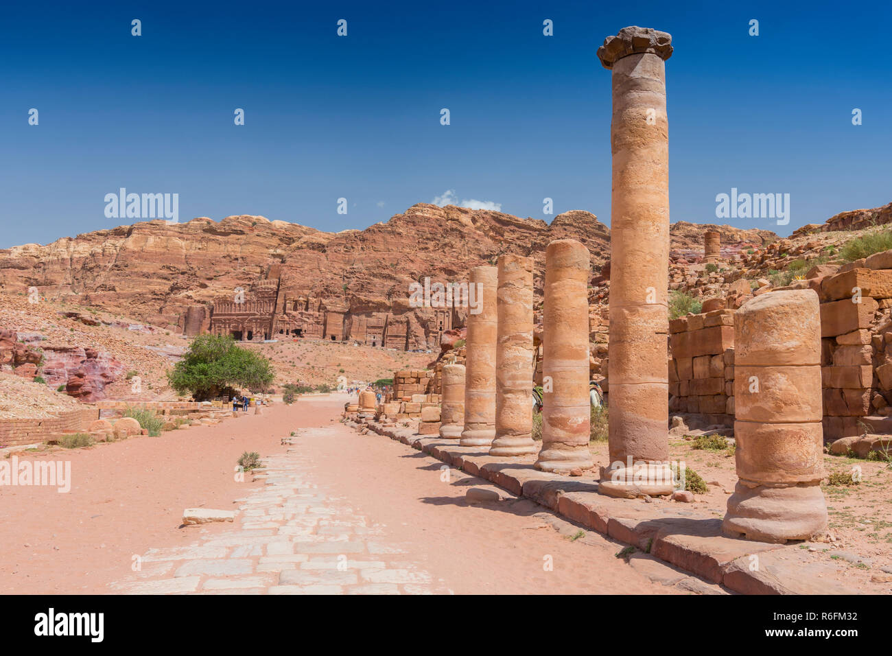 Columns At Roman Paved Road To Qasr Al-Bint Temple, In Petra Archaeological Park, Jordan Stock Photo