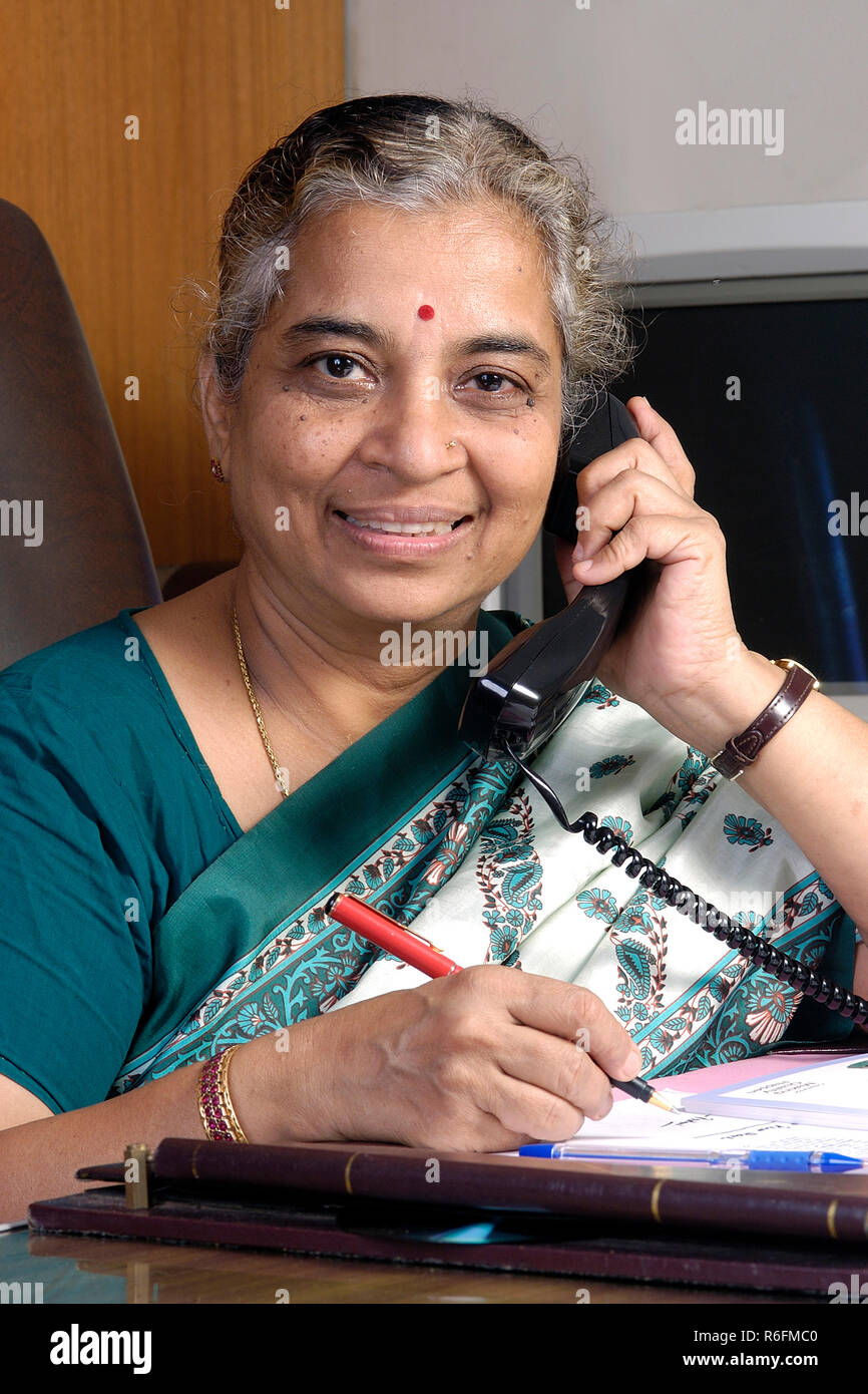 Dr. Geeta Bhardwaj winner of International Award for Quality MODEL