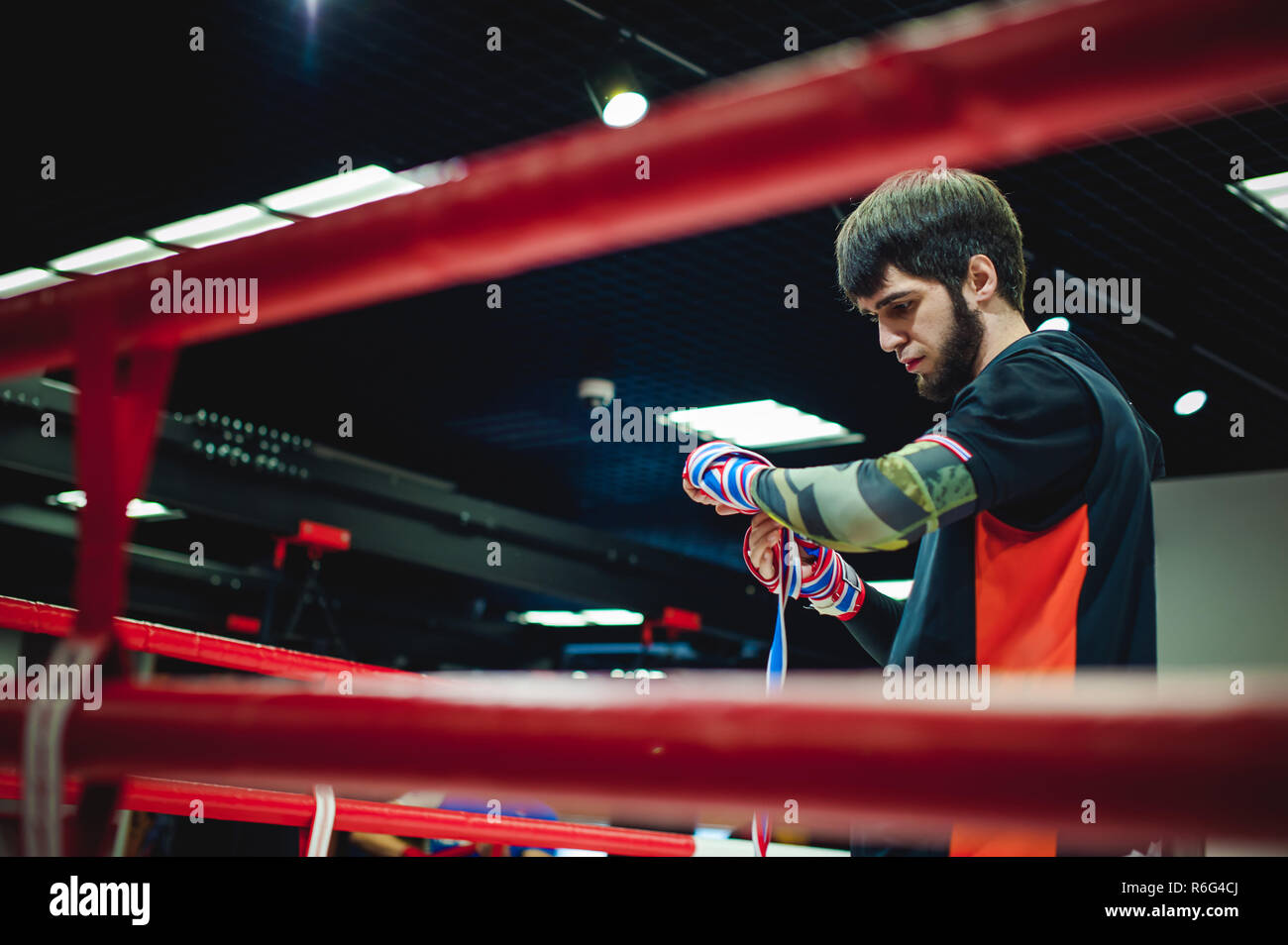 K1 fighting hires stock photography and images Alamy
