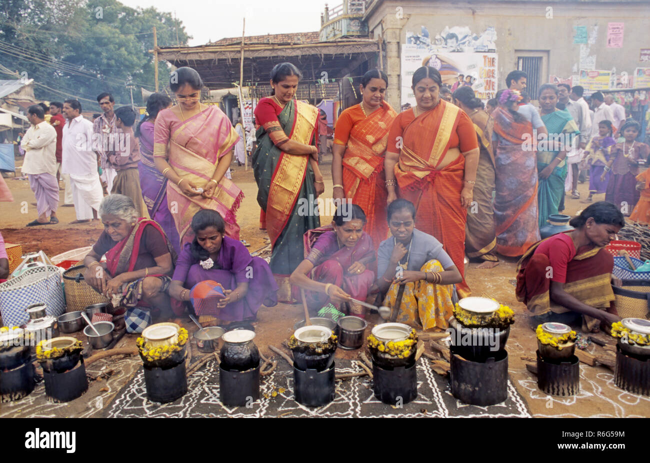 Thai pongal india hi-res stock photography and images - Alamy