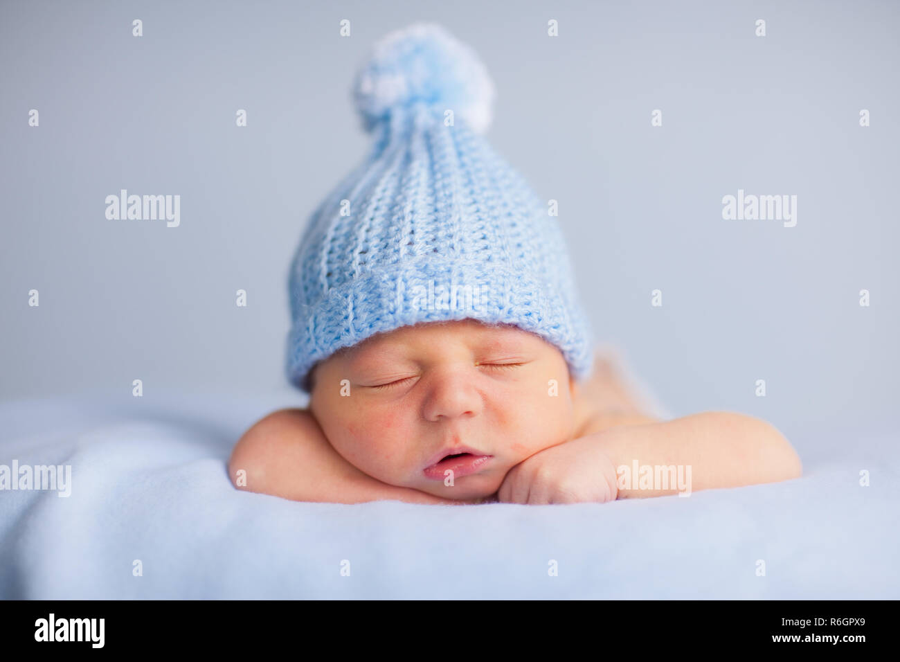baby sleeping hat