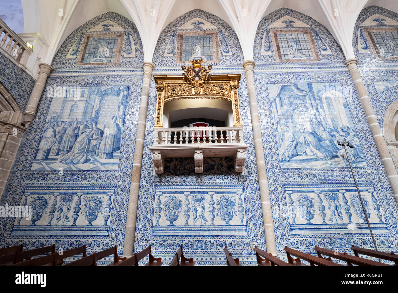 Azulejos inside the Igreja de Sao Joao Evangelista created in the early 18th century by Antonio Oliveira Bernardes, Evora, Alentejo, Portugal, Europe Stock Photo