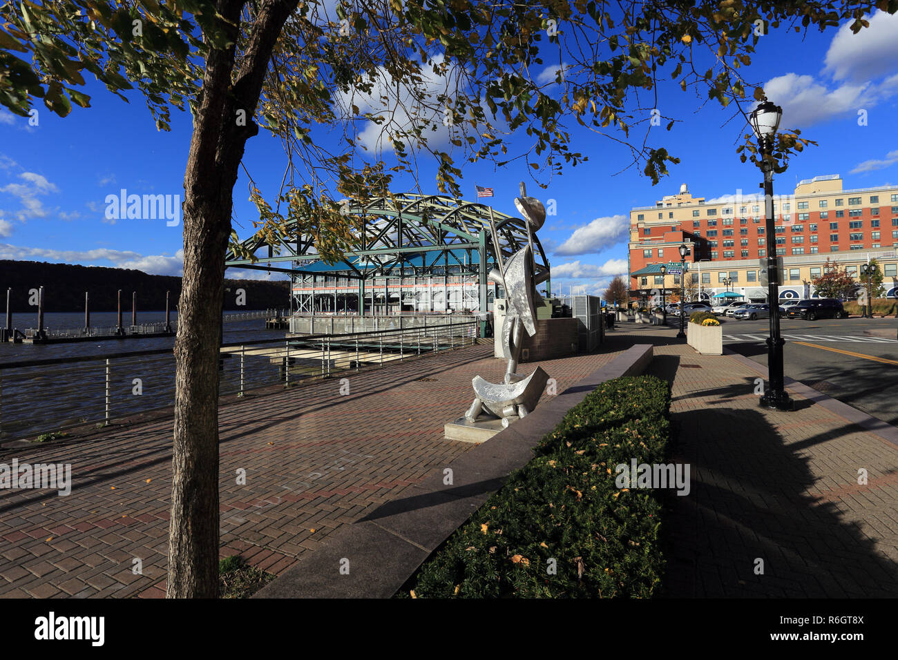 Hudson River waterfront Yonkers New York Stock Photo Alamy