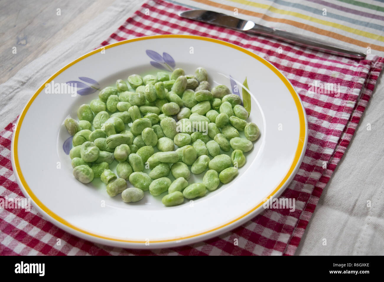 frozen peeled broad beans Stock Photo Alamy