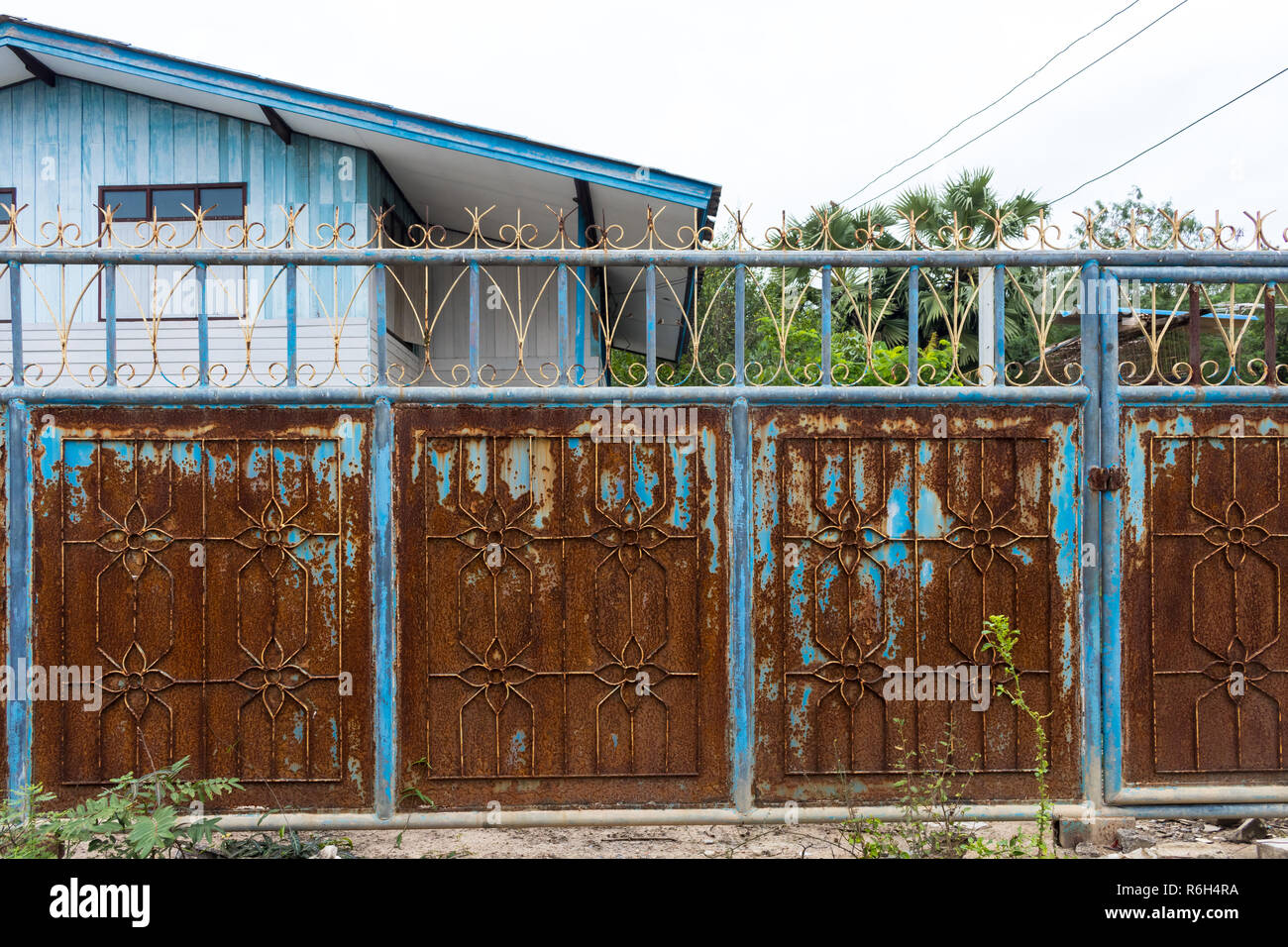 Rusty of steel sliding door Stock Photo - Alamy