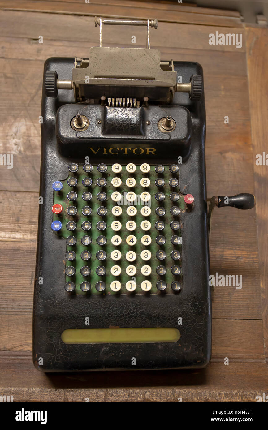 Vintage Victor Automatic Calculator - Adding Machine c.1940 Stock Photo