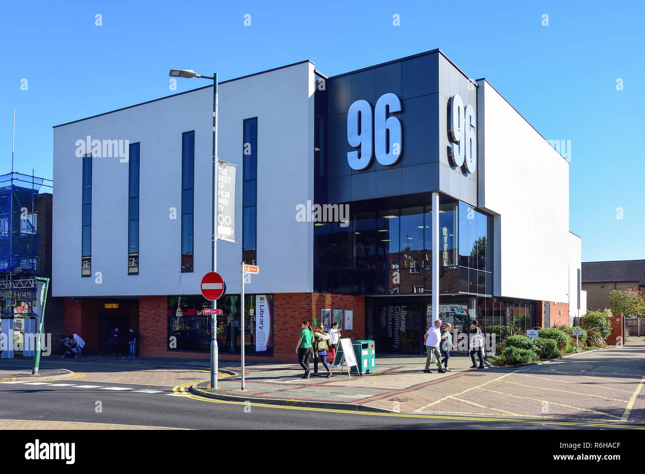 Borehamwood Library, Shenley Road, Borehamwood, Hertfordshire, England