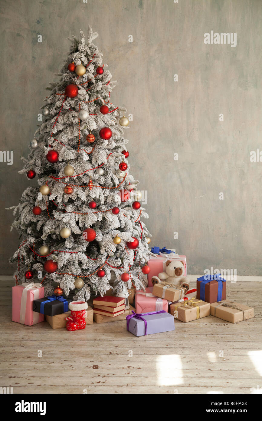 White Christmas Tree Bedroom Interior Gifts New Year Holiday