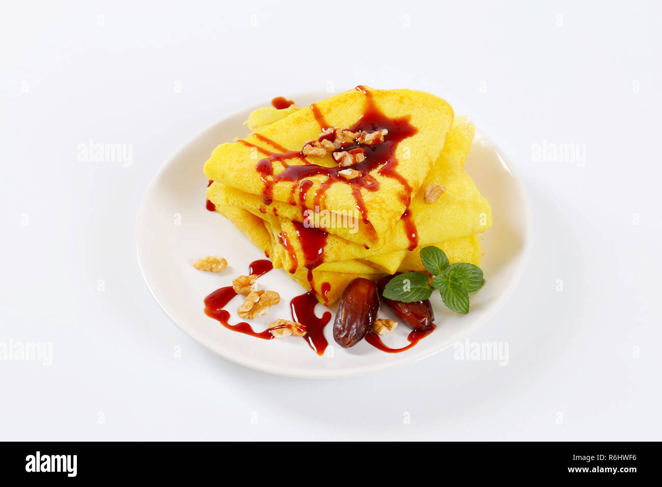 Vegan Gingerbread Pancakes with Date Syrup