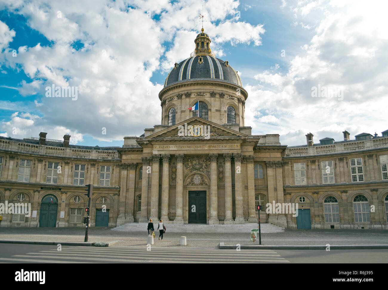 Institut de France in Paris (French Academy of Sciences Stock Photo - Alamy