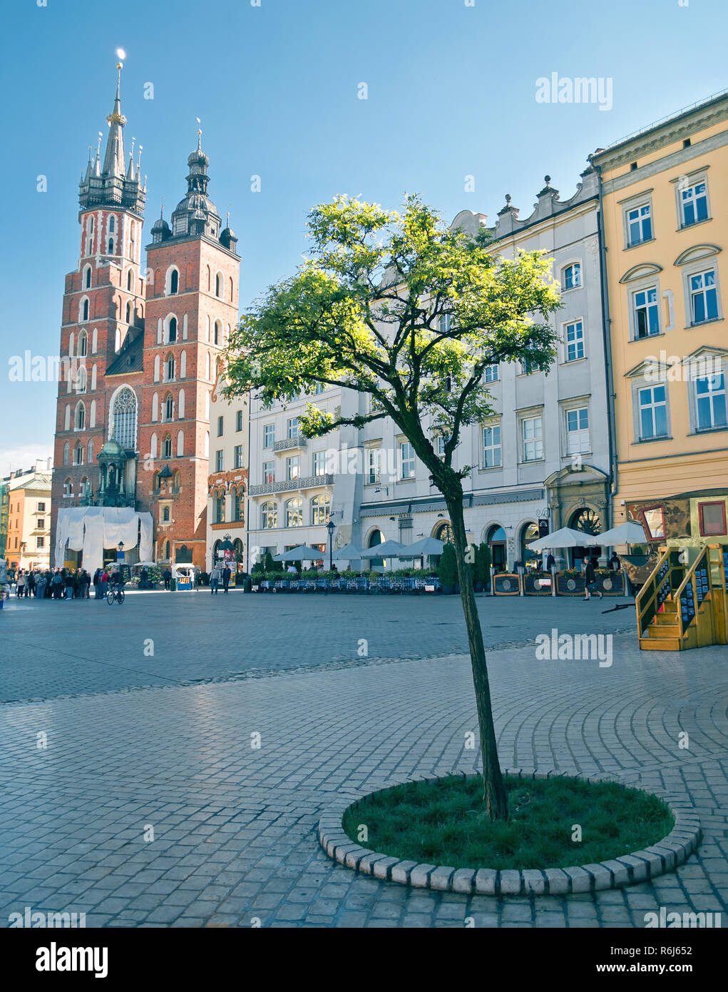 Largest squares in europe hires stock photography and images Alamy