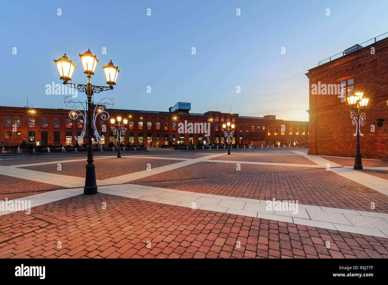 Shopping Mall in Lodz transformed from industrial buildings into place