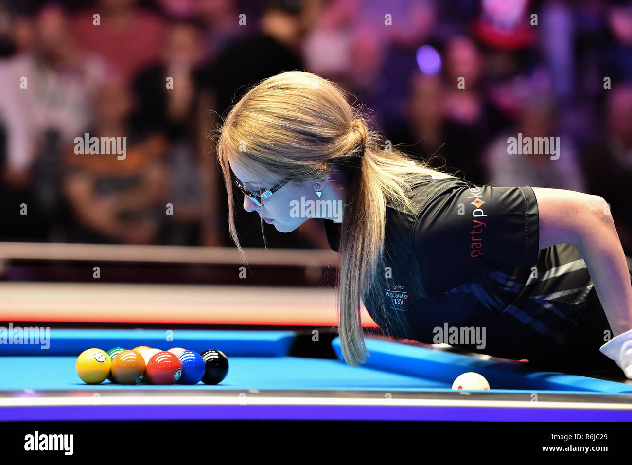 London, UK. 5th Dec, 2018. Referee: Desislava Bozhilova during The Partypoker Mosconi Cup 2018: on Day 2 event - Jayson Shaw (SCO) v Shane van Boening (USA) at Alexandra Palace on Wednesday, 05 December 2018. LONDON, ENGLAND. (Editorial use only, license required for commercial use. No use in betting, games or a single club/league/player publications.) Credit: Taka Wu/Alamy Live News Stock Photo