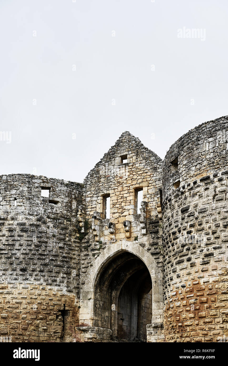 entrance castle old Stock Photo - Alamy