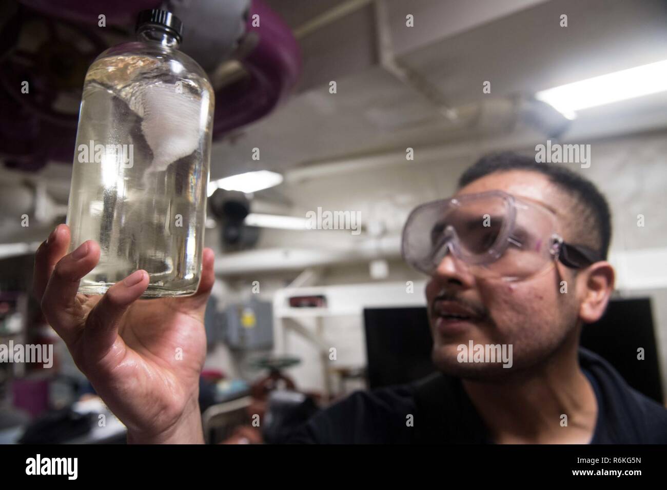 Jp5 Fuel High Resolution Stock Photography and Images Alamy