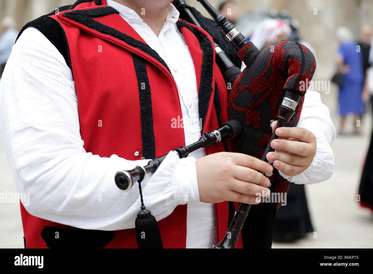 Traditional galician costume hires stock photography and images Alamy