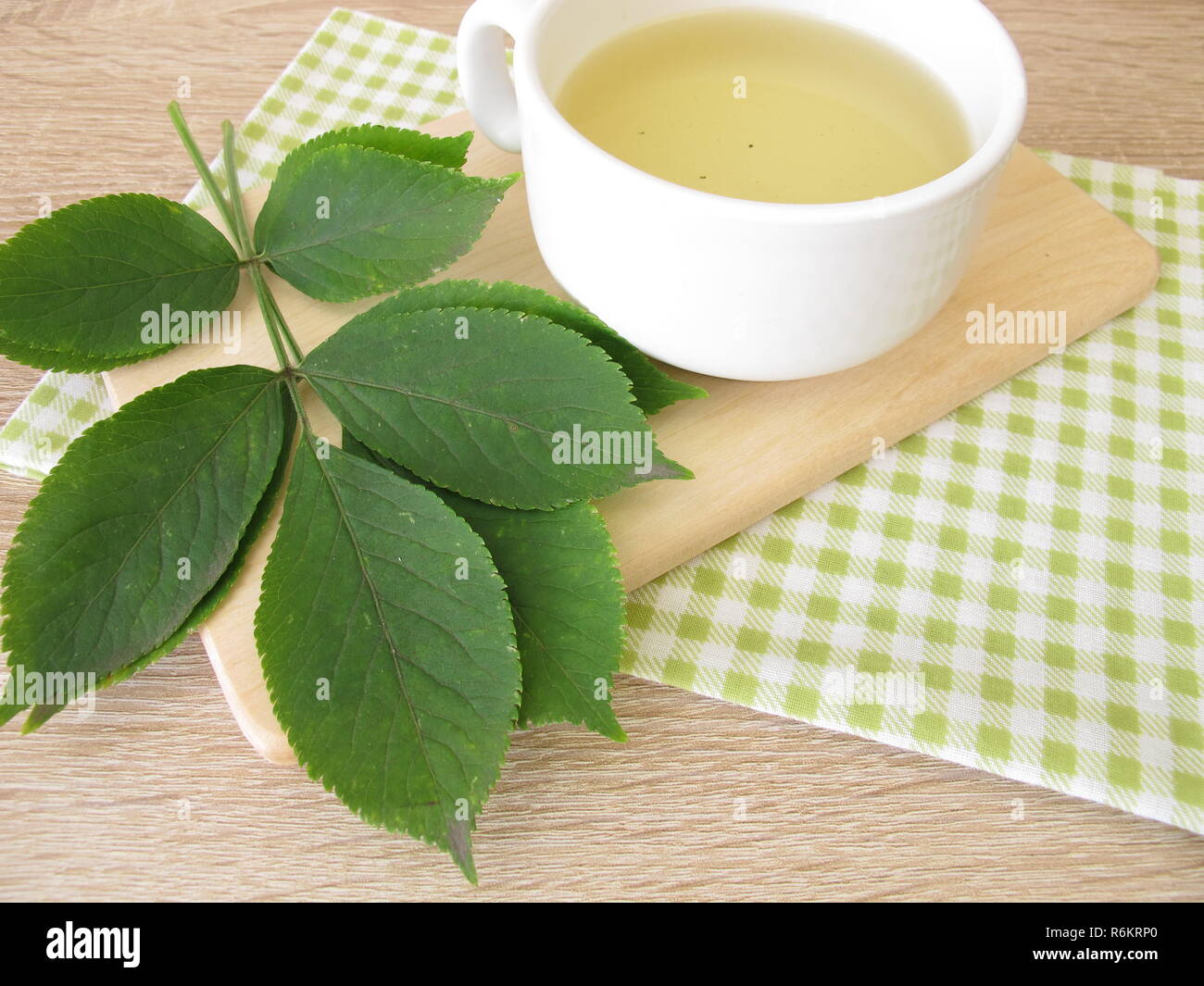 Holunderbla ttertee hires stock photography and images Alamy