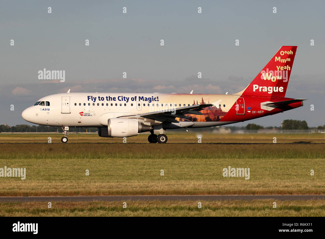 チェコ航空 Aviationtag A319-100 赤色 チェコ航空 Aviationtag A319-100 赤色