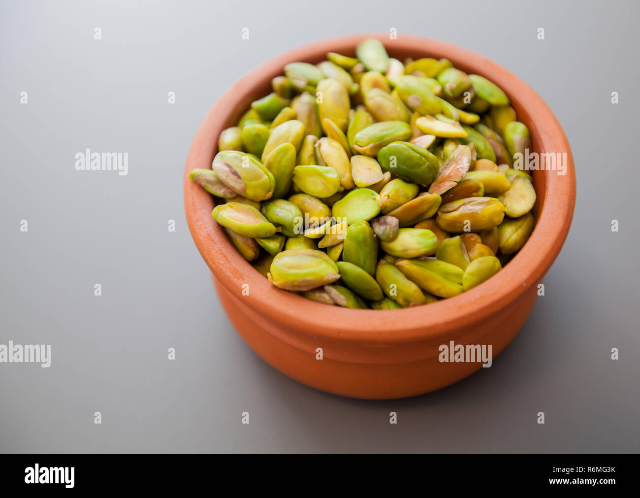 Raw pistachio healthy Snack Stock Photo Alamy