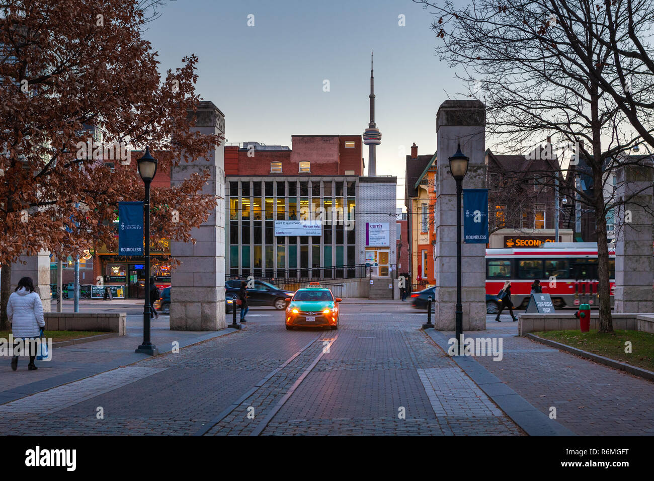 Toronto, Canada – December 4th 2018. The University of Toronto is a public research university in Toronto,  located on the grounds that surround Queen Stock Photo