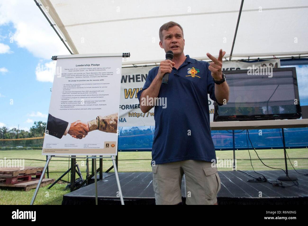 SCHOFIELD BARRACKS — Col. Stephen E. Dawson, garrison commander, U.S