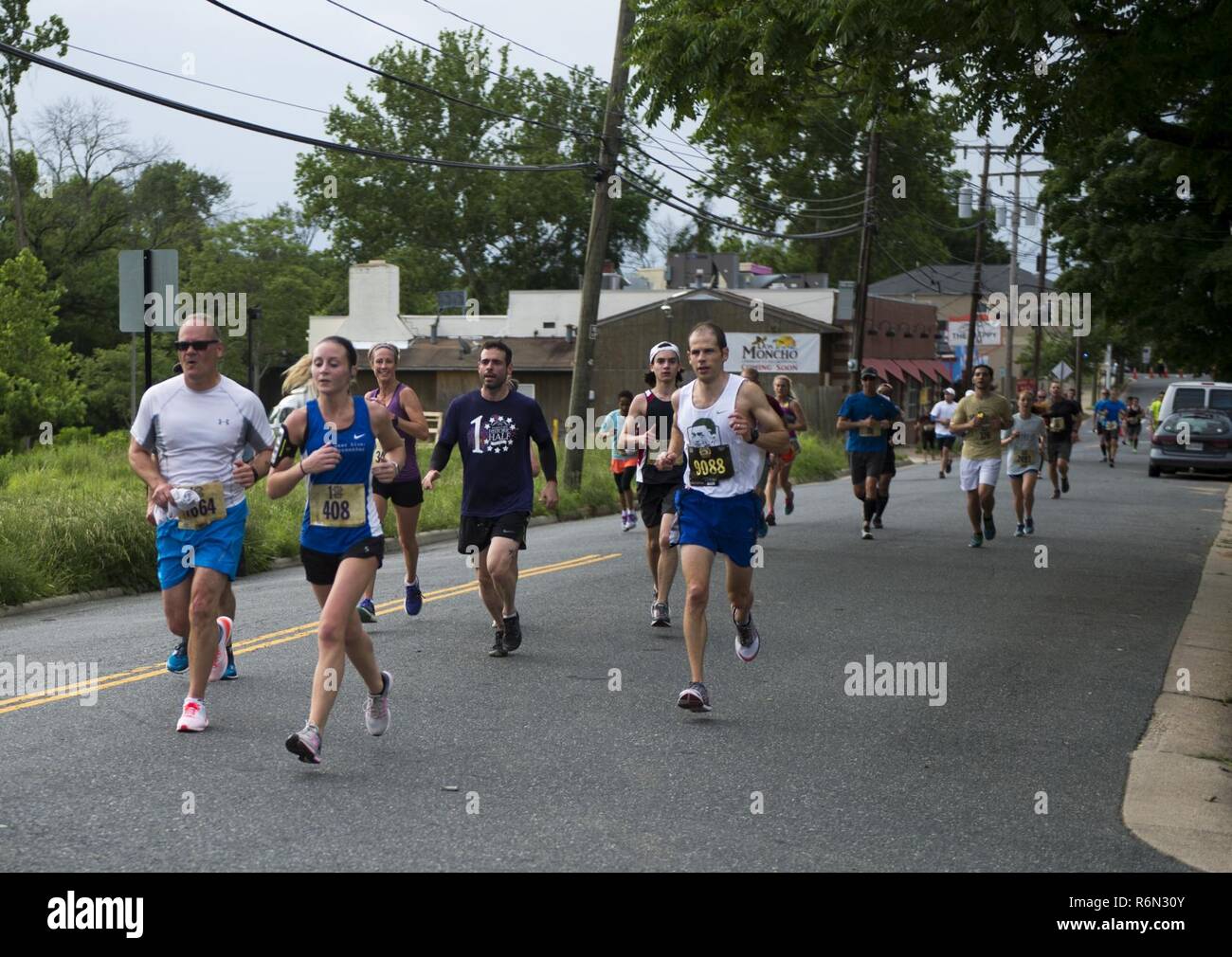 Participants of the 10th Annual Marine Corps Historic Half (MCHH) heads
